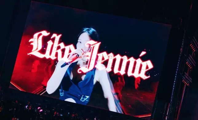 Jennie《Like Jennie》的表演影片已在網上瘋傳。 Jennie IG圖片