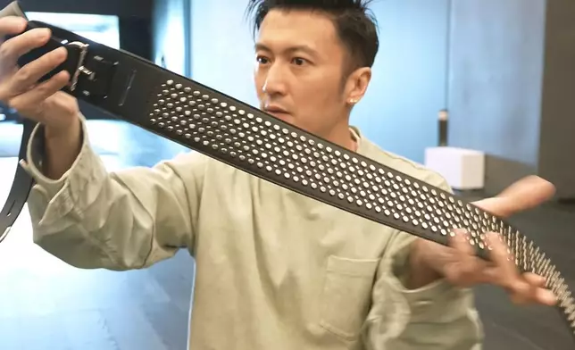 霆鋒都愛不釋手。
