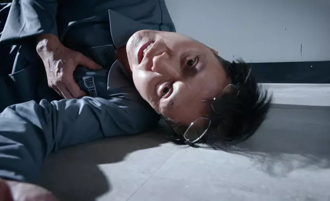 死得好逼真。