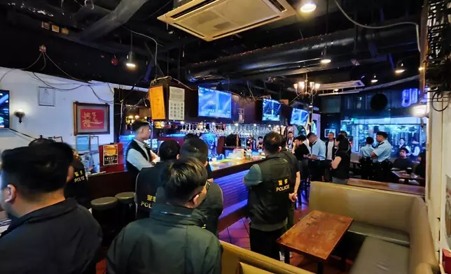 警方於星期三(4月23日）開始展開一連幾日代號為「犁庭掃穴」的反三合會罪惡行動。