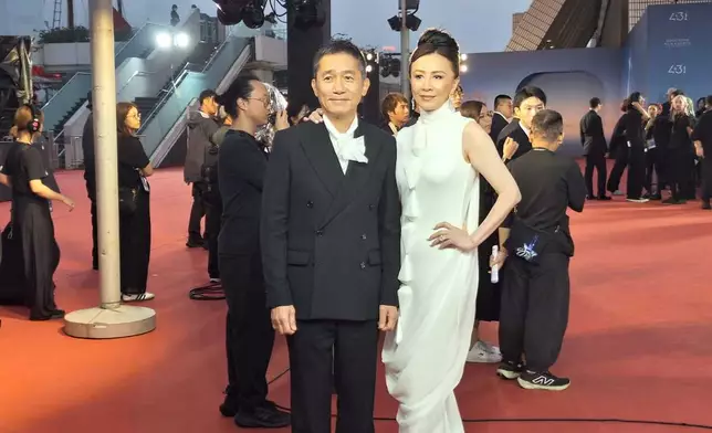 梁朝偉劉嘉玲夫妻檔亮相（本網記者攝）