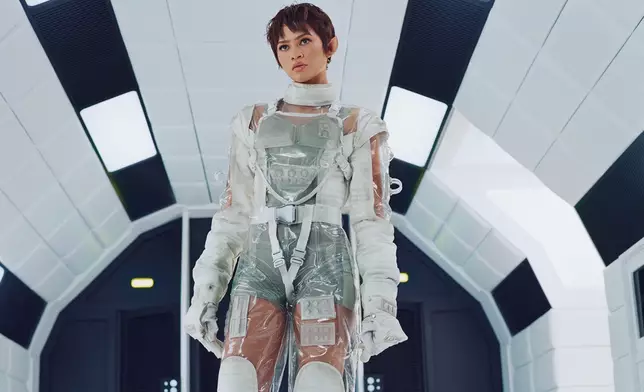 On聯手Zendaya推出電影級宣傳活動《Zone Dreamers》。