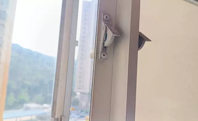 當局自2012年6月底推出強制驗窗計劃。網上圖片