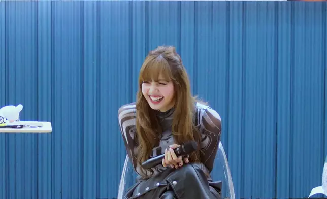 BLACKPINK Lisa明天擔任客席導師。