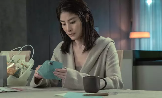 特別邀請新生代音樂人林家謙及Oscar共同打造感恩單曲《鳴謝你而不想說後悔》