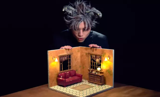 唱作歌手黃明德（Dark）今日（10日）推出全新單曲《大鬧說謊城》