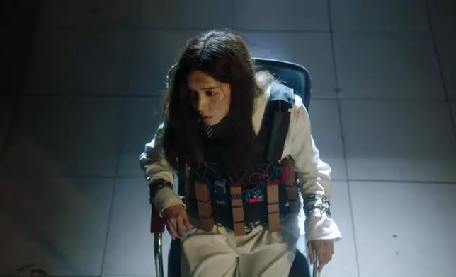 傅嘉莉全場戲都係靠想像演出嚟，真心勁！