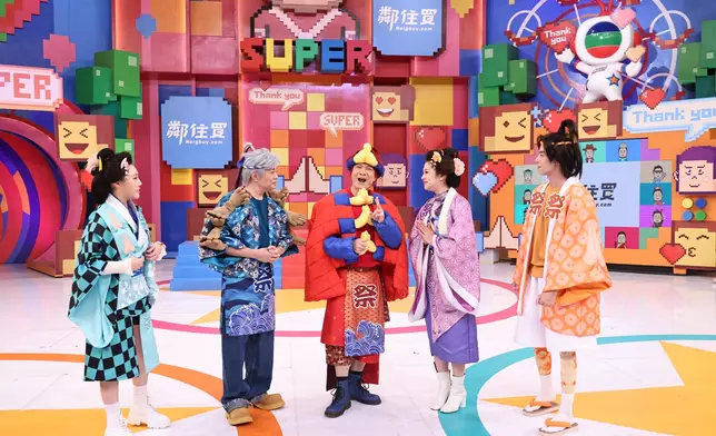 Bob帶領「女神配對計劃隊」，圖05左起：梁敏巧、關嘉敏、葉蒨文、李芷晴、羅毓儀