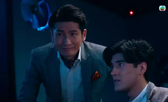 與「波士」袁文傑有不少對手戲。