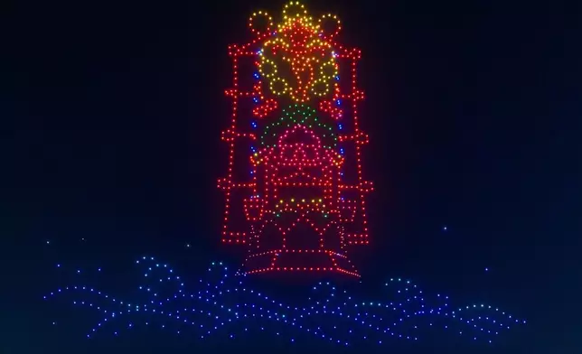 五一晚上，灣仔上空舉行以三大非遺節慶為主題的無人機表演，圖為天后誕。