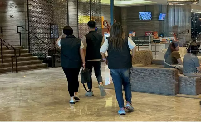 有相信為執法人員在酒店內。香港交通突發報料區FB