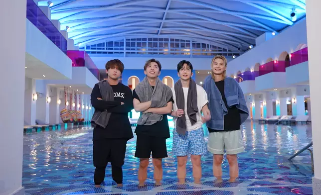 姜濤、Edan、Anson Lo和Jeremy去汗蒸房做任務。