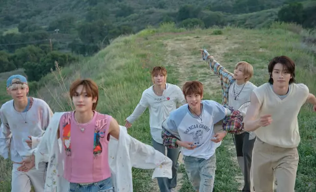 成員們希望演唱會上大家能大合唱《Show Me Love》。 RIIZE twitter圖片