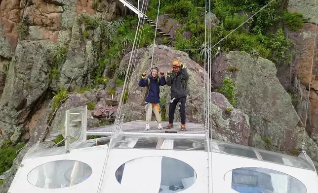 如何在懸崖上度過一晚。