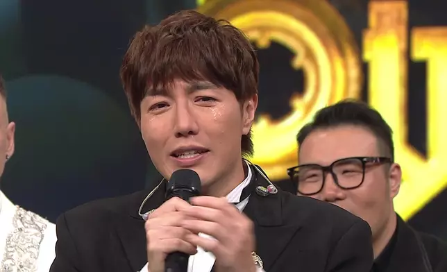 趙浚承嘅MVP講得獎感言時喊到眼淚鼻涕都流晒。