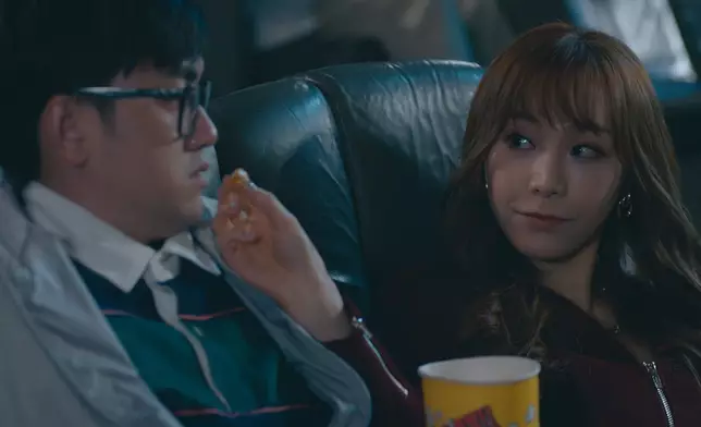 伊婷嘅角色好鍾意玩弄男人。