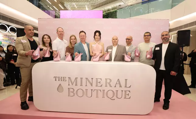 THE MINERAL BOUTIQUE全新旗艦店舉行揭幕儀式。