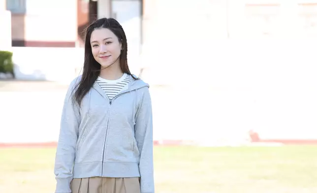 敏奕校園Look好青春。