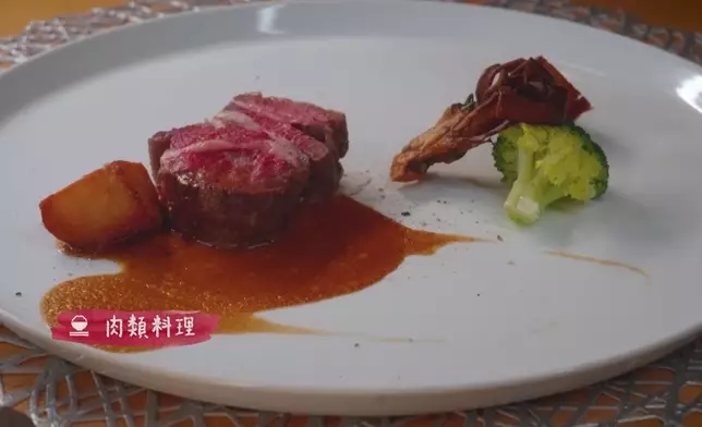 蔣家旻對日法fusion菜讚不絕口。