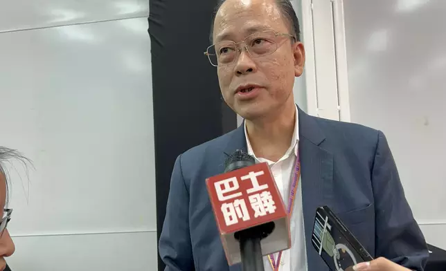 立法會議員周小松。巴士的報記者攝