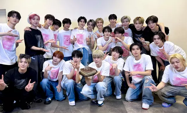 粉絲批評SM娛樂辦事不力。NCT官網圖片