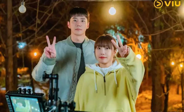 李濬榮和鄭恩地都是K-pop偶像出身。