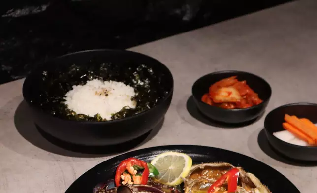 限定醬油蟹放題 / 醬油蟹買一送一。