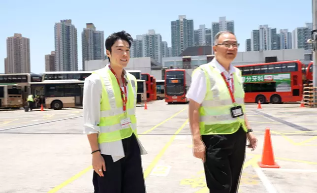 丁子朗「巴士司機」。