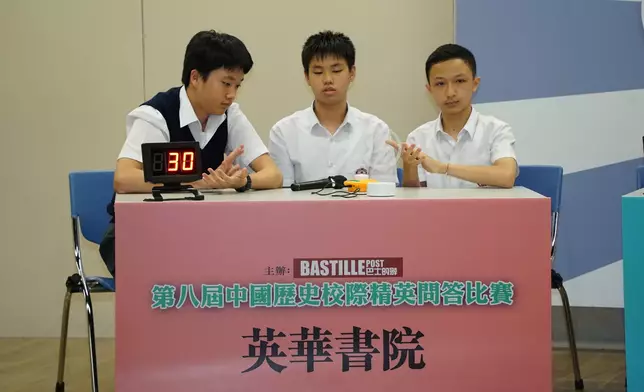 巴士的報記者攝