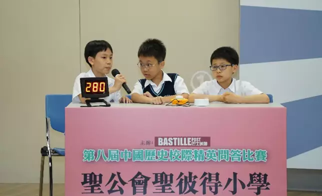 巴士的報記者攝