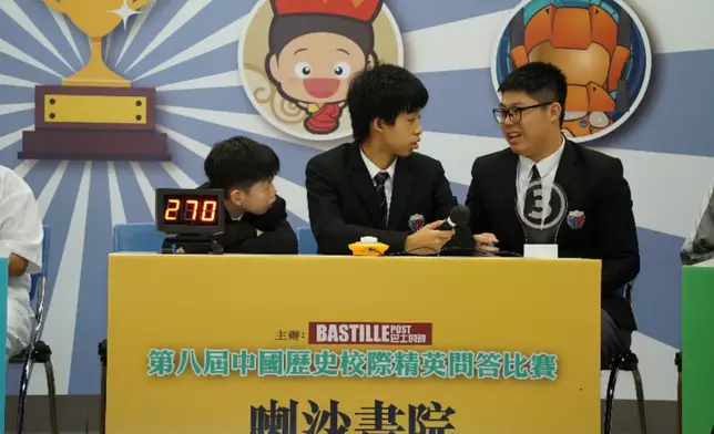巴士的報記者攝