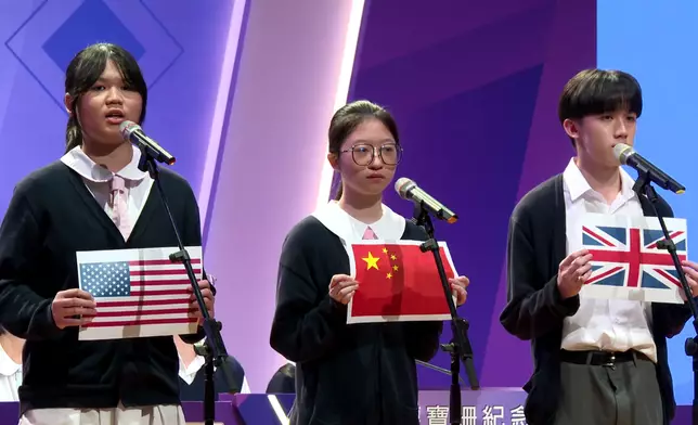 巴士的報記者攝