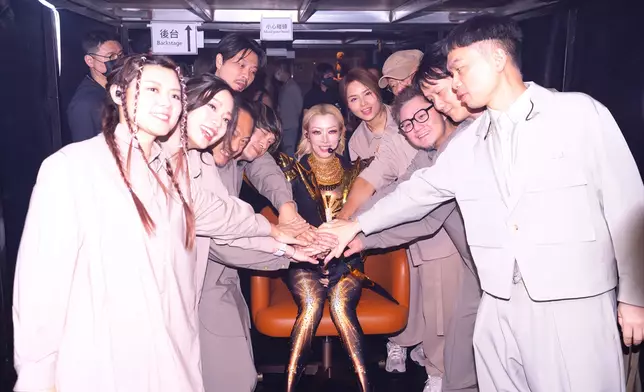 Sammi澳門演唱會來到第六場。