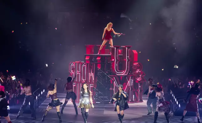 Sammi澳門演唱會來到第六場。