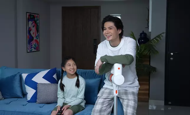 羅子溢首次以爸爸身份為myTV SUPER拍攝廣告。