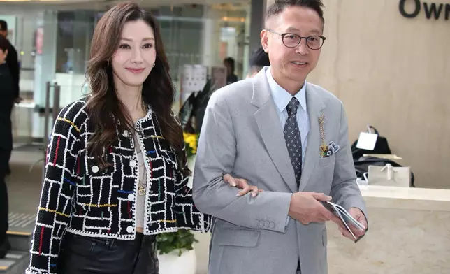 自2008年嫁入豪門後，李嘉欣淡出娛樂圈專心相夫教子