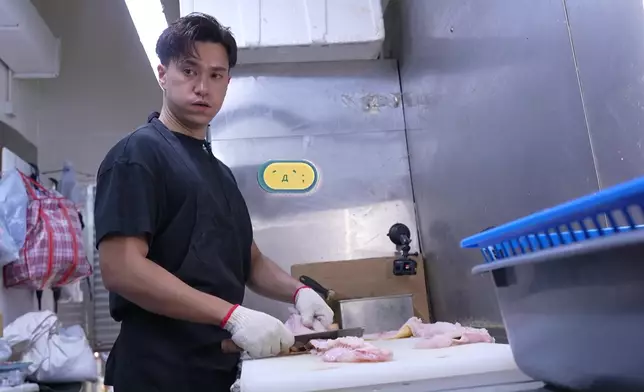 就咁睇，劏魚都幾嘥體力。