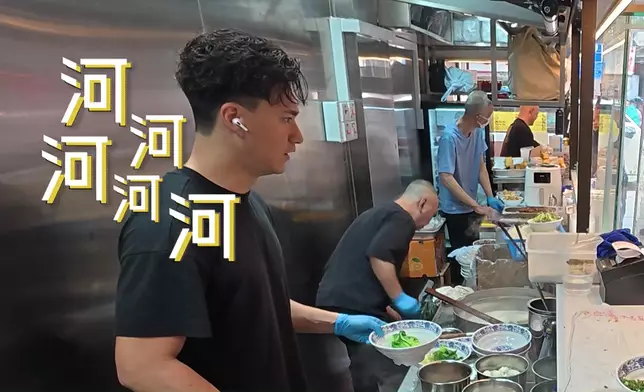 朱仔好快迷失喺大堆order之中。