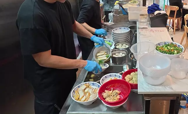 連外賣同堂食都搞錯咗。