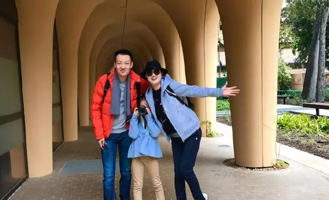 朱媛媛與丈夫及女兒