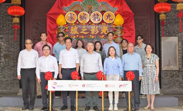 卓永興 WH Cheuk FB