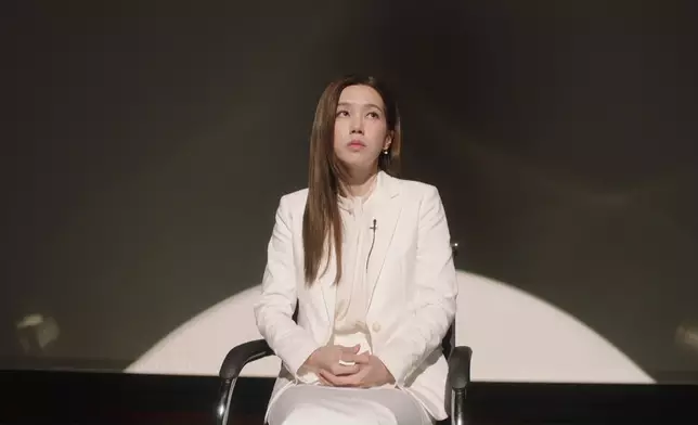 傅嘉莉呢一幕好投入。