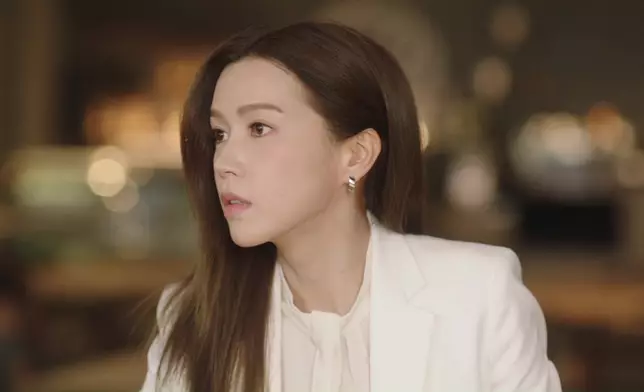 大家睇吓傅嘉莉真係又靚又Fit。