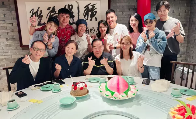 鄭則仕微博圖片