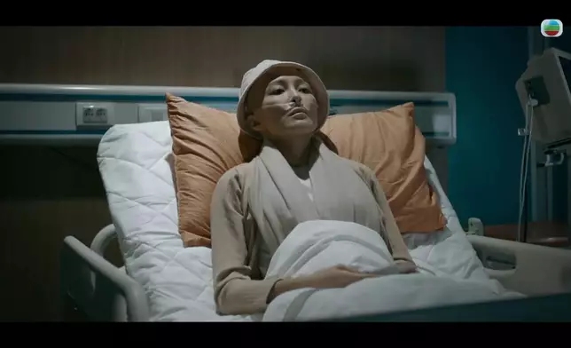 而佢當時呢個癌症病人Look，亦引發咗一定討論度。