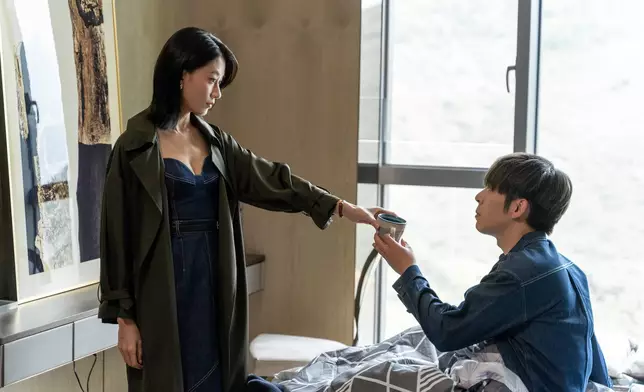 呂爵安則與廖子妤首度合作。