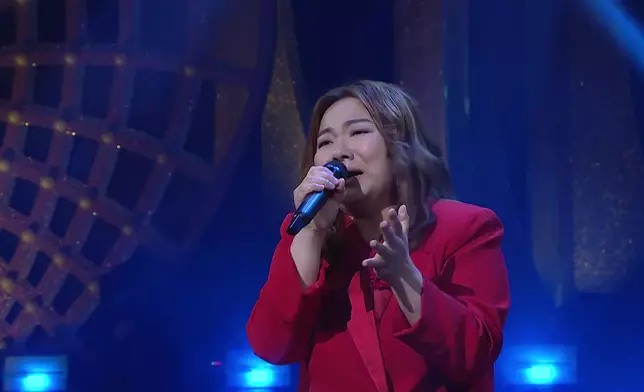 黃博獻唱陳奕迅《陀飛輪》，單睇表情都知肉緊。