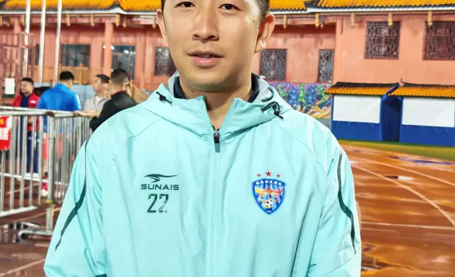 超村辦副主任介紹賽事。巴士的報記者攝