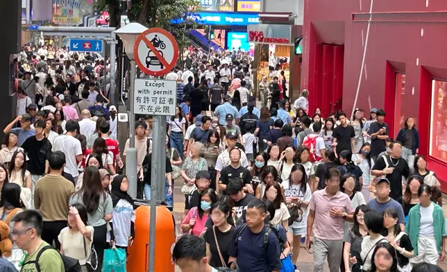 巴士的報記者攝