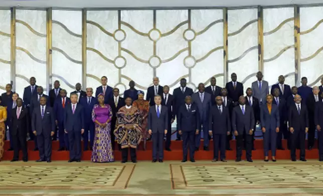 王毅在北京集體會見非洲國家駐華使節，共同慶祝「非洲日。外交部圖片